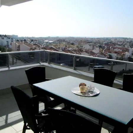アパート Tropical Gardens Is A 2 Bed 1st Floor Private シダ