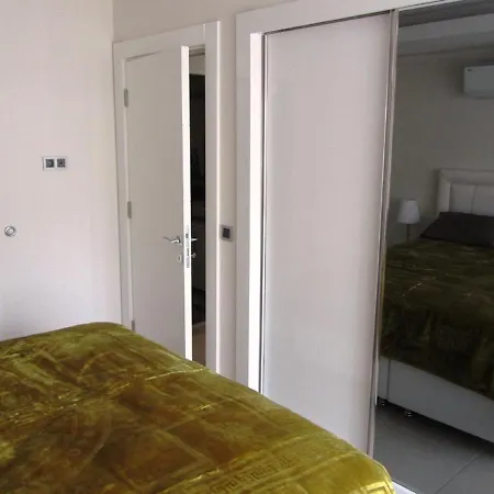 アパート Tropical Gardens Is A 2 Bed 1st Floor Private シダ