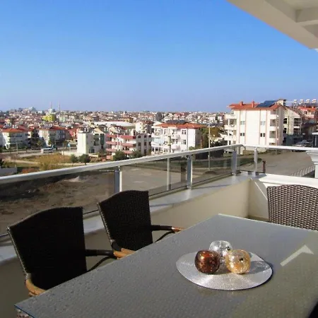 アパート Tropical Gardens Is A 2 Bed 1st Floor Private