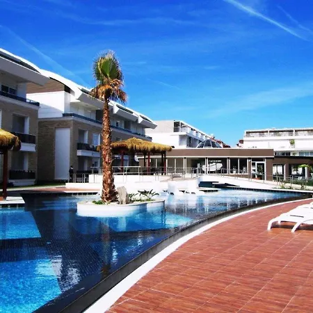アパート Tropical Gardens Is A 2 Bed 1st Floor Private